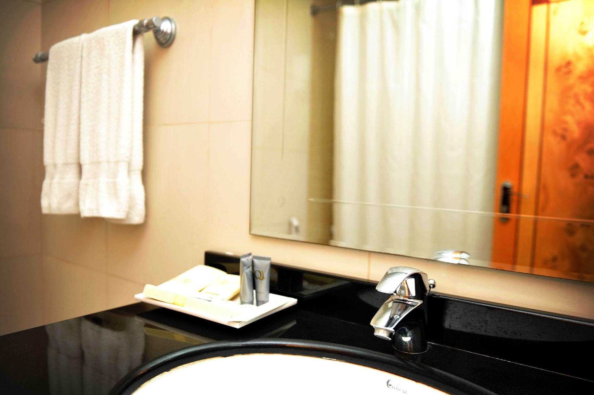 Marco Polo Hotel Manama Dış mekan fotoğraf