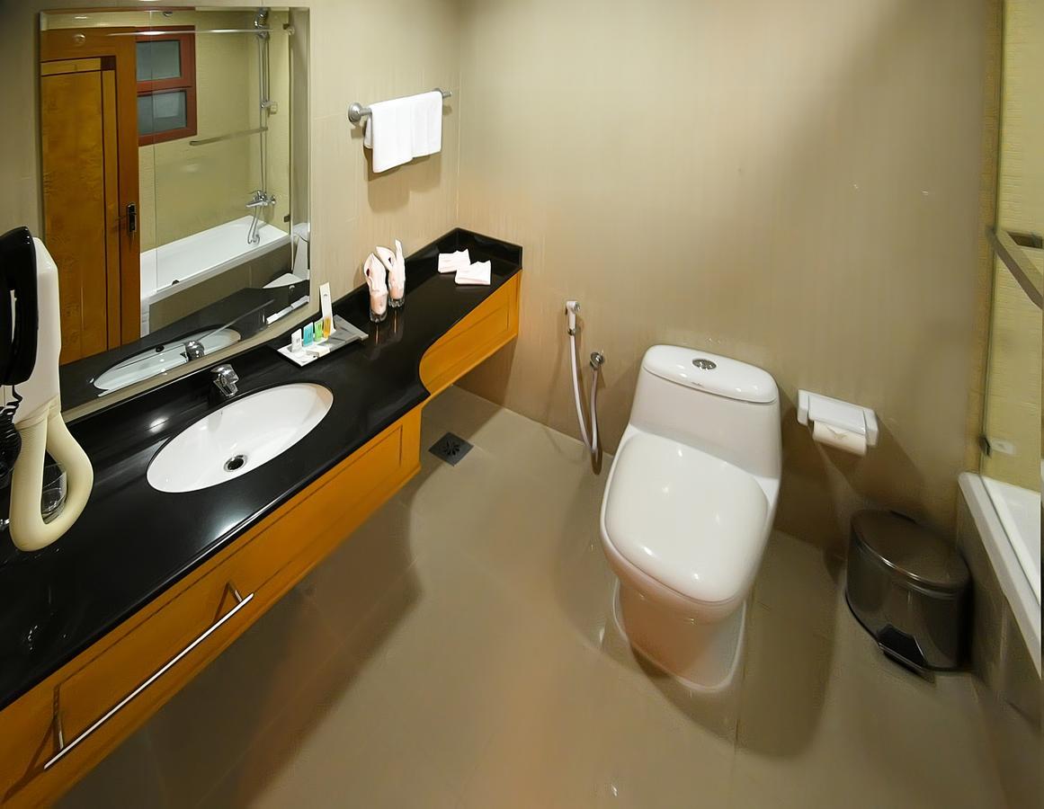 Marco Polo Hotel Manama Dış mekan fotoğraf
